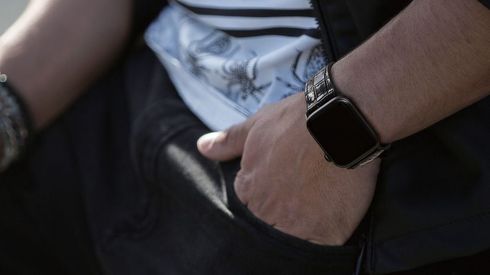 �G���R���uApple Watch�p�o���h�v