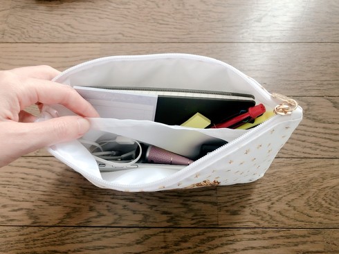 �󓇎Ёu�I�g�i�~���[�Y 2022�N12�����v�t�^