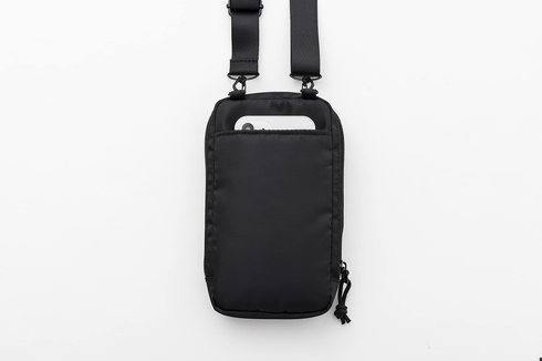 �󓇎ЁuReebok ���@�\�X�}�z�V�����_�[�o�b�O BOOK�v