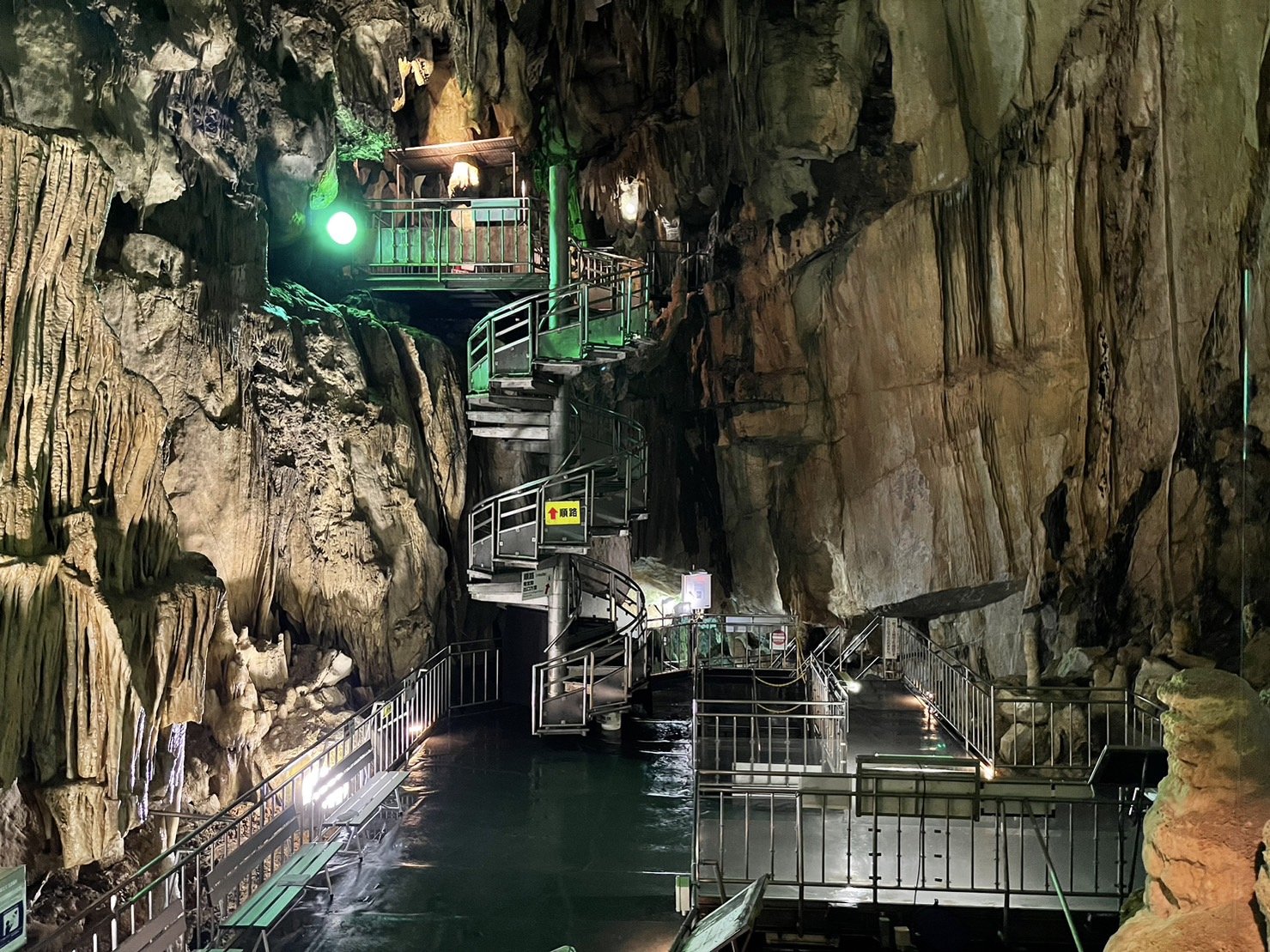 天然クーラーの中で探検！ 福島県「あぶくま洞」は夏の旅行におすすめ