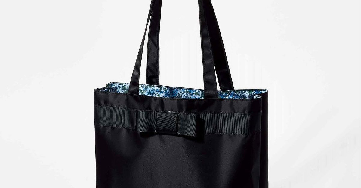 付録】ローラアシュレイの「上品マナーバッグ」登場 内側の花柄が
