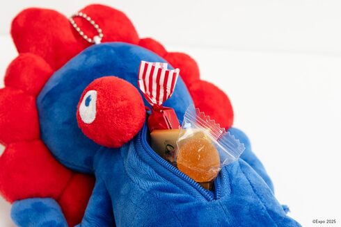 付録】ミャクミャク様とお出かけできる 「ミャクミャク ぬいぐるみ