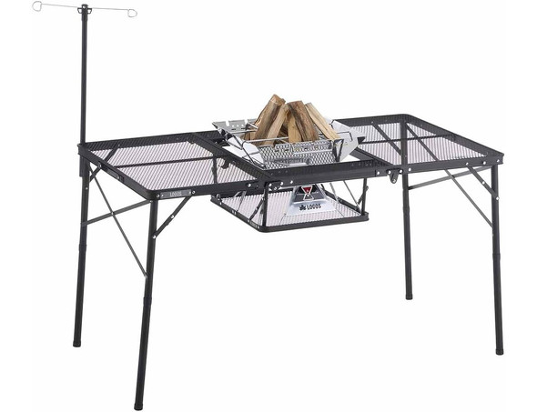 �A�E�g�h�A�e�[�u��