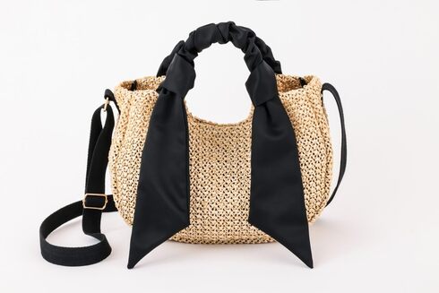 �󓇎ЁuTHE SCAPE OF GREEN �t�������{�������o�b�OBOOK�v