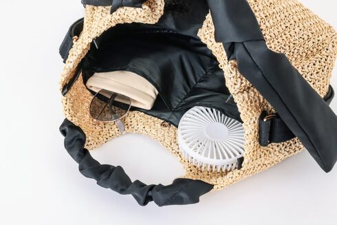 �󓇎ЁuTHE SCAPE OF GREEN �t�������{�������o�b�OBOOK�v