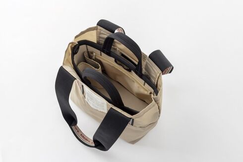 �󓇎ЁuTHEATRE PRODUCTS OFFICIAL BOOK�v