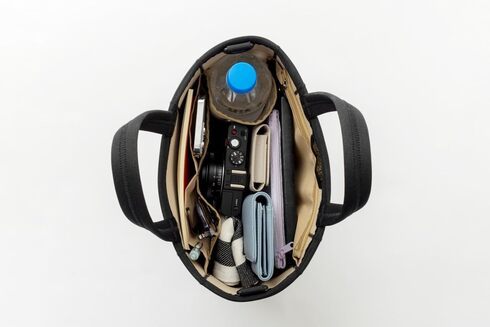 �󓇎ЁuTHEATRE PRODUCTS OFFICIAL BOOK�v