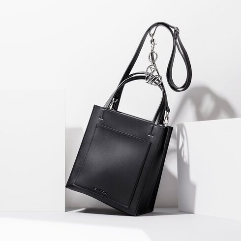 �󓇎ЁuEMODA Special Book�v