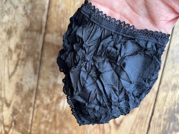 ���n�͔����Ă����͂�������