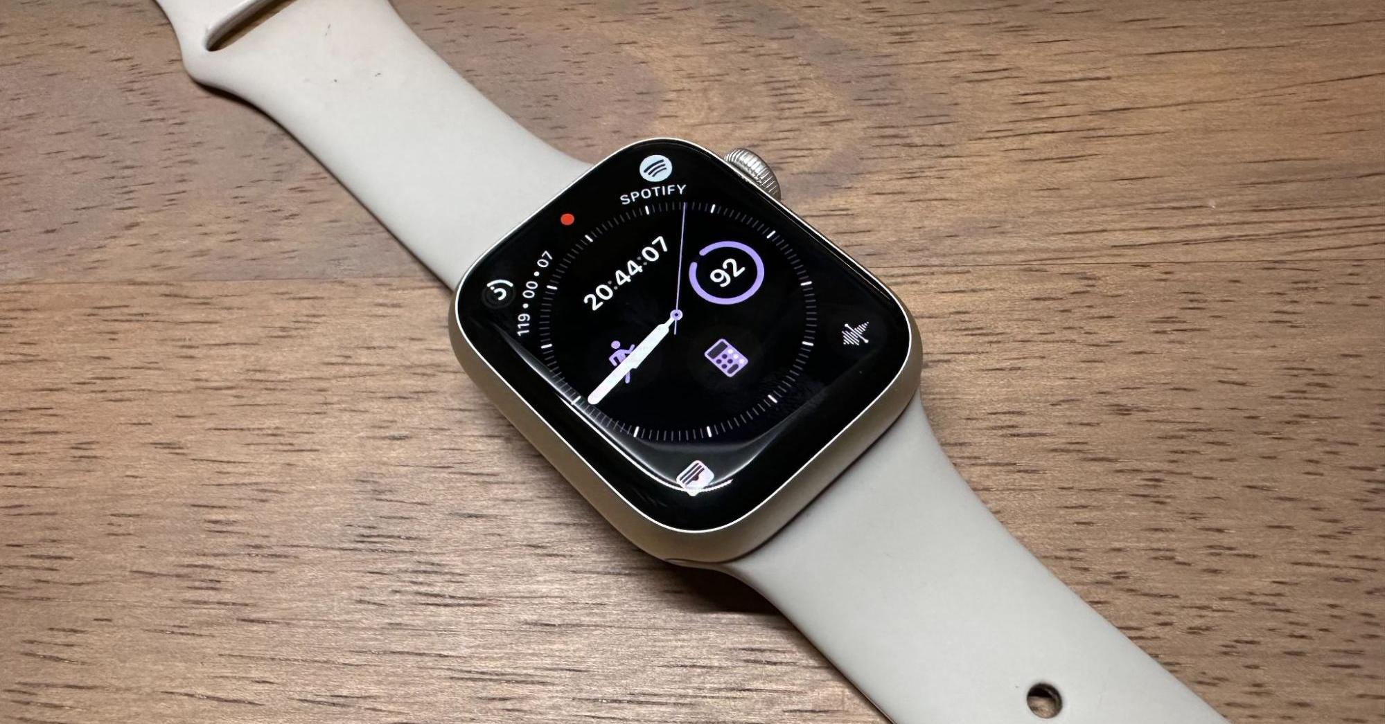 スマートウォッチ初心者が「Apple Watch」を買ったら、生活の質が 