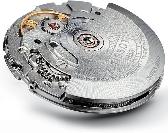 駆動部には、現代の技術を反映した自動巻ムーブメントを搭載