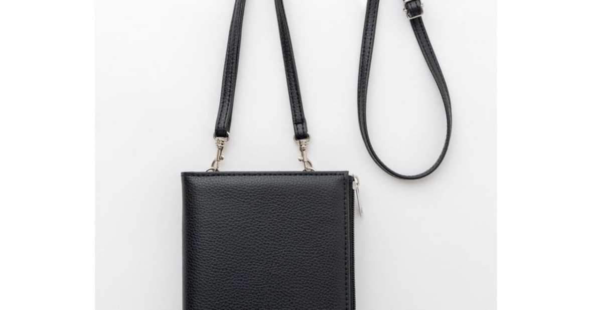 付録】おしゃれな「付録黒バッグ」3選 JALの“優秀スマホショルダー”が