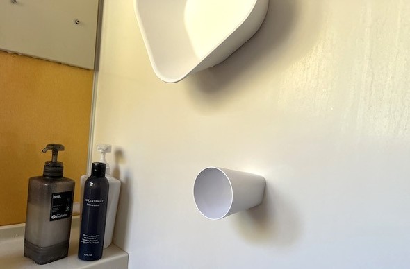 お風呂の壁にもくっつく