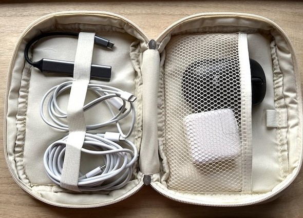 �傫�ȃS���o���h�t��