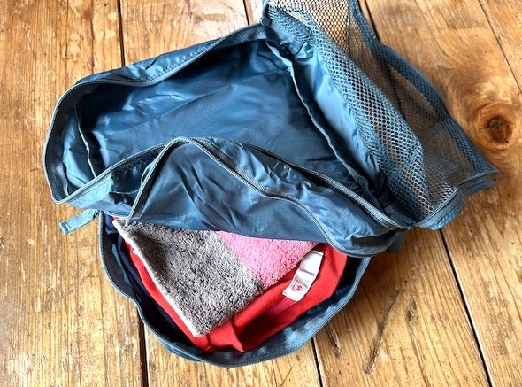 収納スペースが上段・下段の2つに分かれている