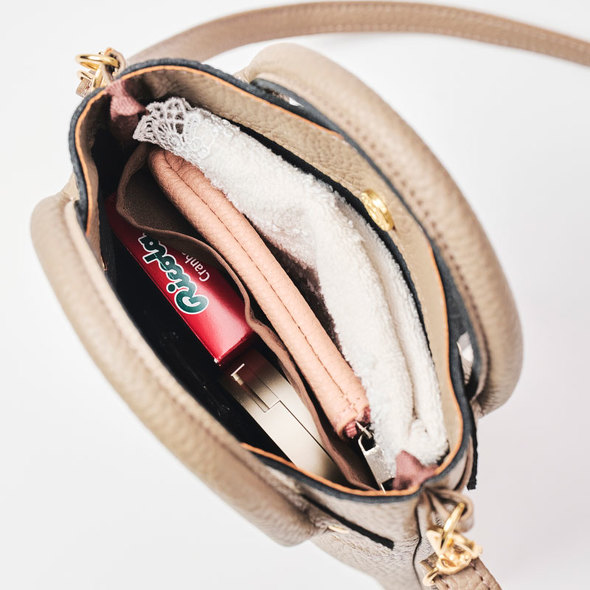 YOUNG & OLSEN The DRYGOODS STORE �X�}�z�V�����_�[ BAG BOOK TAUPE