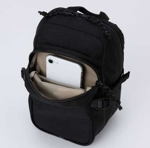 1�ʁF�u�{���_�[�~�j�V�����_�[�v