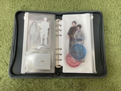 �_�炩�����t�B���ɂ̓A�N�X�^��2�̎��[