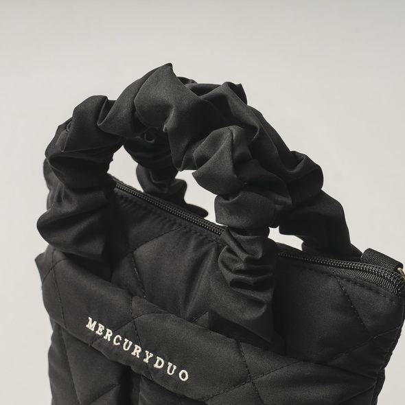 �󓇎ЁuMERCURYDUO 2WAY�L���e�B���O �V�����_�[�o�b�O BOOK�v