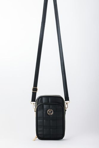 �󓇎ЁuEGOIST Logo Shoulder Bag Book�v