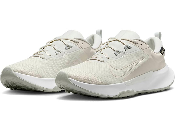 �X�j�[�J�[