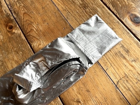 収納袋はバッグ本体と一体型