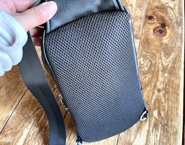 �w�ʂ̓��b�V���f��