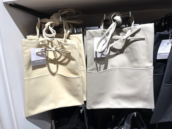 ���邢�J���[�����C���A�b�v