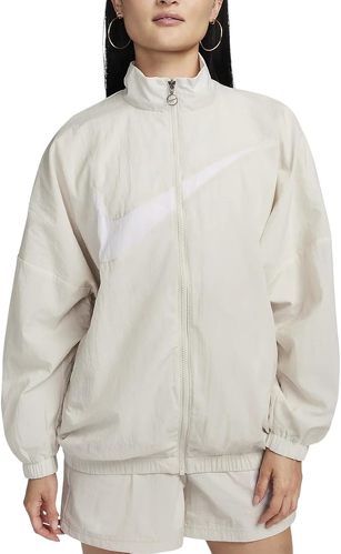 ナイキ エッセンシャル ウーブン ジャケット