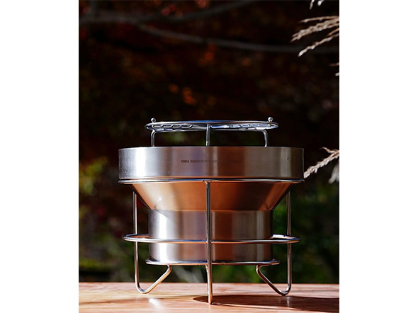 �A�E�g�h�A�E���W���[�E�L�����v�p�i