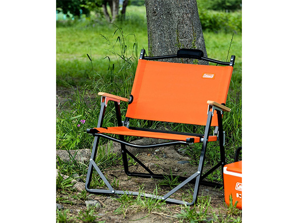 �A�E�g�h�A�E���W���[�E�L�����v�p�i