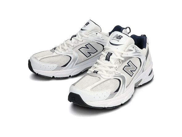 �X�j�[�J�[