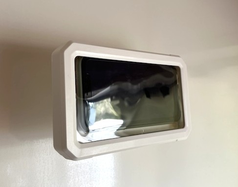 hHX}zP[XiPhone 13Ă݂