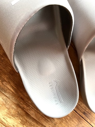 �����ɓ���������