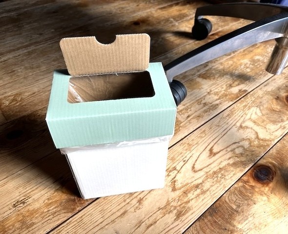 デスクの足元などで使える