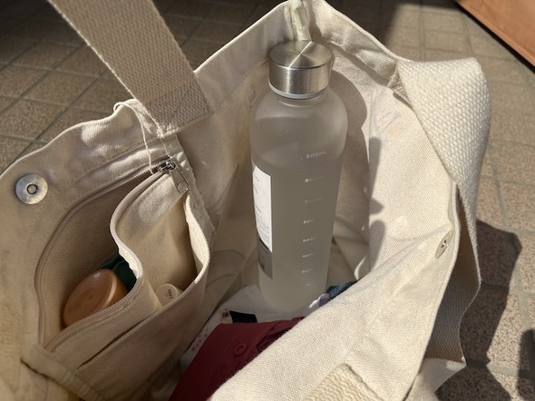 バッグの中でスペースをとってしまう