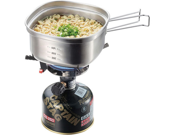 �A�E�g�h�A�p�N�b�J�[