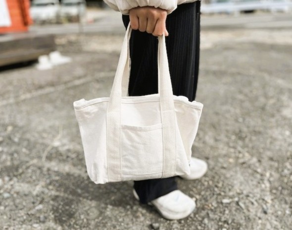 �O���ɂ��|�P�b�g������