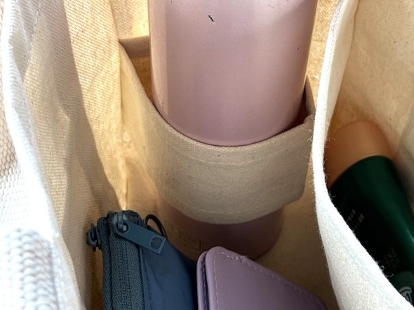 �����𗧂Ăē������