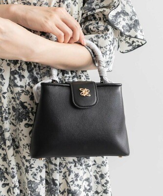 RANDA 2WAY�X�J�[�t�n���h���t���b�v�o�b�O