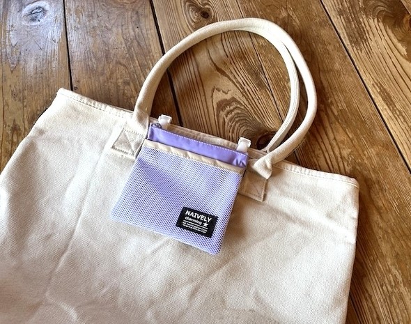 バッグに移動ポケットを取り付け