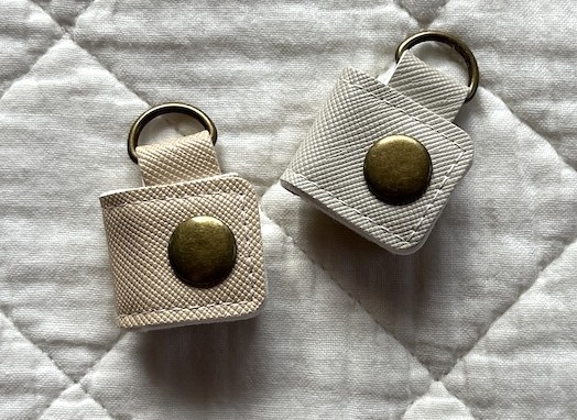 �o�b�O�̕R�ɕt����L�[�z���_�[