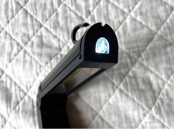 �uLED�_���v�͍�ƃ��C�g��[�̃��C�g���_��