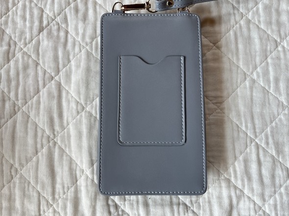 背面にはカードポケット