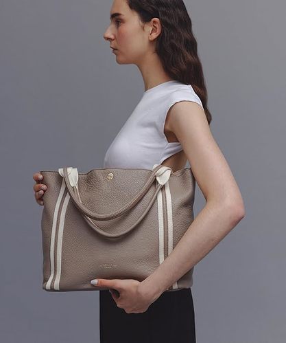 �g�v�J�s �\�t�g�V�������N �e�[�v�R���r A4 �g�[�g �o�b�O