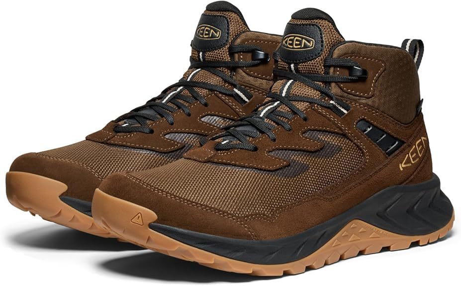 夏でも蒸れにくい「キーン（KEEN）の防水トレッキングシューズ
