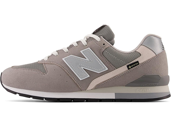 �X�j�[�J�[