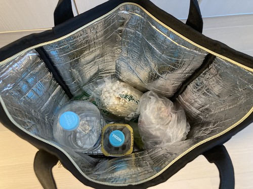 一番下にレタスが入っている