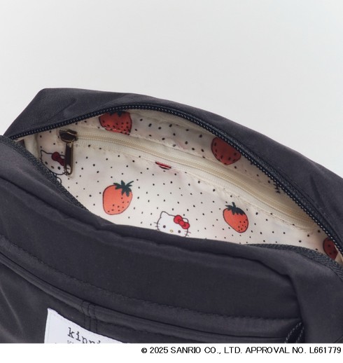 �󓇎ЁuHELLO KITTY�~kippis�@�~�j�V�����_�[�o�b�O Metsamansikka BOOK�v