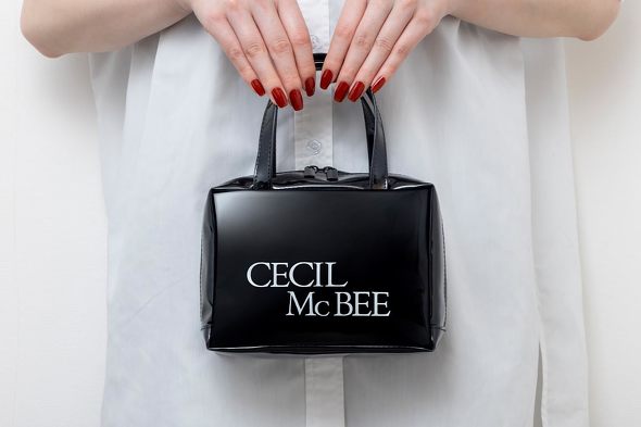 �󓇎ЁuCECIL McBEE �V���b�p�[�݂����ȃR�X���|�[�` BOOK�v